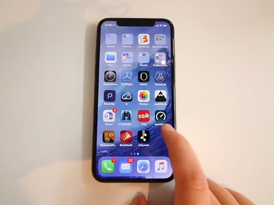 專業(yè)坑爹！女兒公布iPhone X測試機(jī)上手視頻：蘋果工程師被炒
