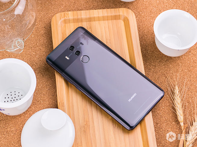 科客晚報：果粉吐槽庫克iPhone X假現貨，Q3國內手機出貨華為第一