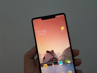 科客晚報：小米新機向iPhone X致敬，東航海航解禁飛機上用手機