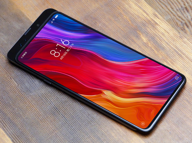 iPhone XS太貴下不了手？年末這些新機(jī)或許能幫你解憂