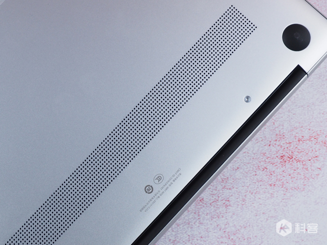 華為MateBook 13體驗(yàn)評測：輕薄全面屏 有顏有實(shí)力