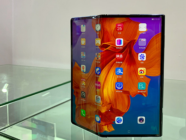 比5G靠譜？OPPO瀑布屏手機(jī)多圖解析，五大品牌要搶首發(fā)