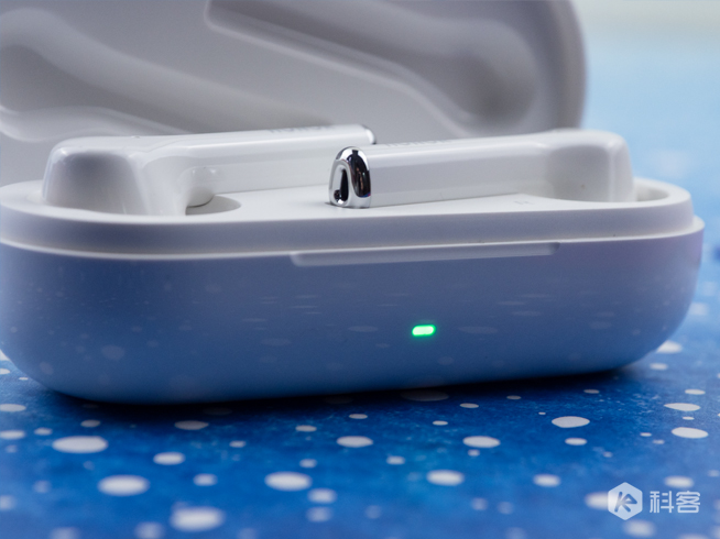 降噪媲美AirPods Pro，價錢不到一半！榮耀FlyPods 3評測