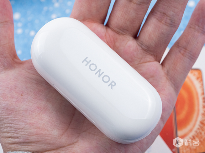 降噪媲美AirPods Pro，價錢不到一半！榮耀FlyPods 3評測