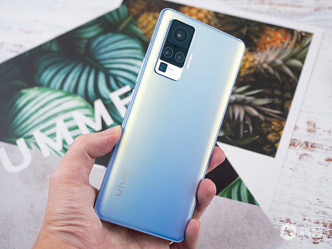 vivo X50 Pro上手體驗(yàn)：手抖救星微云臺(tái)！5G輕薄高顏值