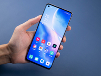 OPPO Reno5 Pro上手：顏值夠頂沒話說！首發(fā)獨(dú)家人像視頻新技術(shù)