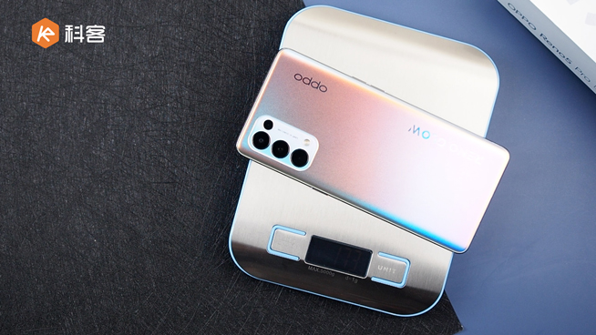 OPPO Reno5 Pro上手：顏值夠頂沒話說！首發(fā)獨家人像視頻新技術