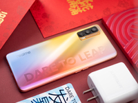 realme V15錦鯉手機開箱：1500元內(nèi)無敵手！50W閃充降維打擊