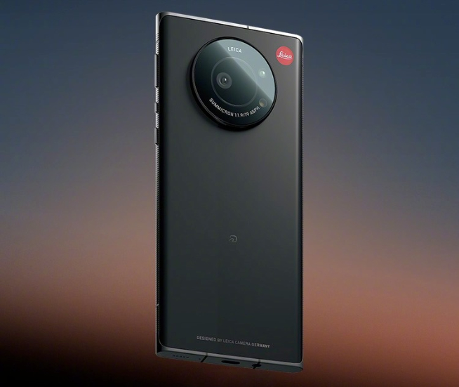 徠卡首款手機(jī)LEITZ Phone 1：傳統(tǒng)相機(jī)即視感！售價(jià)破萬(wàn)很徠卡