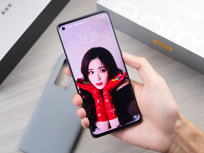 真我GT大師探索版上手：運(yùn)存12GB秒變19GB！拍攝直升「天花板」