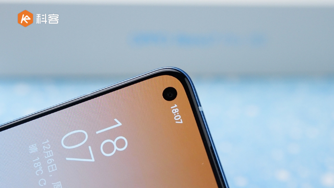 OPPO Reno7 Pro上手體驗(yàn)：前后拍攝都了得！爆款秘訣全靠設(shè)計(jì)？