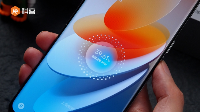 OPPO Find X5 Pro上手：白瓷質(zhì)感絕了！馬里亞納X到底如何？