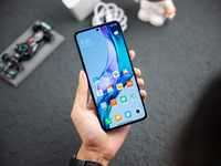 Redmi K50至尊版上手體驗：到底至尊在哪？2999元起繼續(xù)焊門！