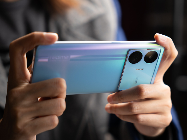 真我GT Neo5 SE開箱：第二代驍龍7+！1999元又射爆Redmi