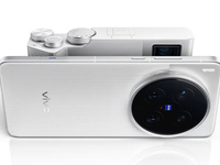 vivo X200 Ultra發(fā)布：更激進的超大杯，突兀設(shè)計致敬相機餅干